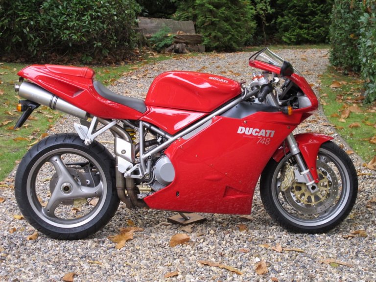 Ducati 748 - Classic Super BikesClassic Super Bikes