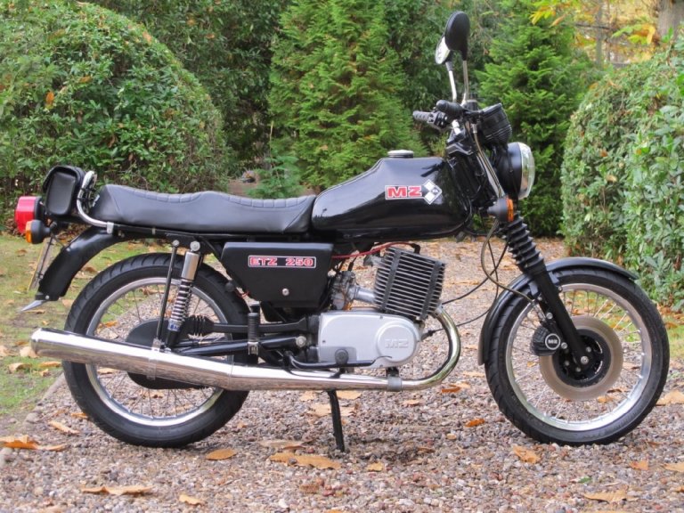 MZ ETZ250 - Classic Super BikesClassic Super Bikes