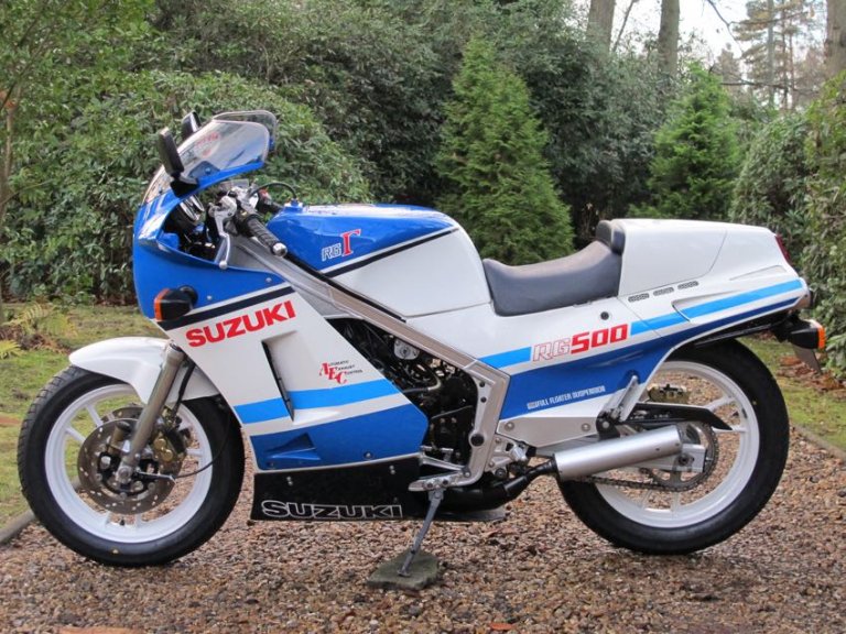 Suzuki RG500 - Classic Super BikesClassic Super Bikes