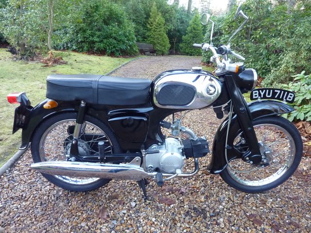 Honda 90 C200 - Classic Super BikesClassic Super Bikes